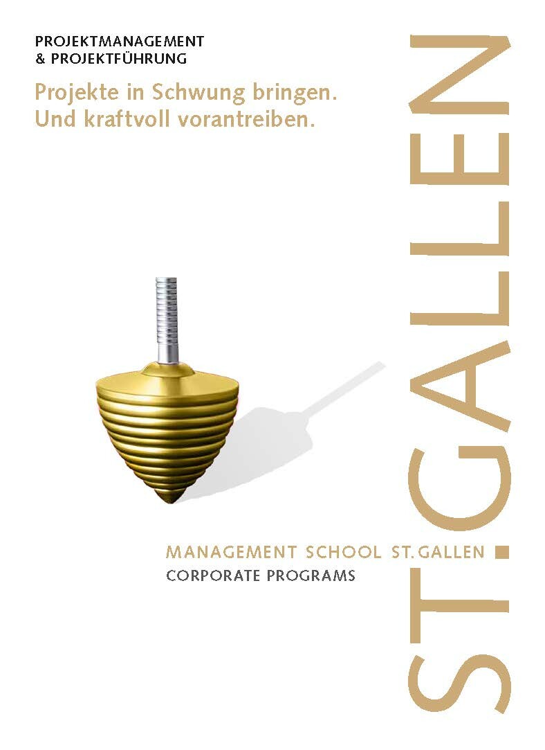 Deckblatt der Broschüre «Projektmanagement» der Management School St.Gallen mit modernem Design und Logo.