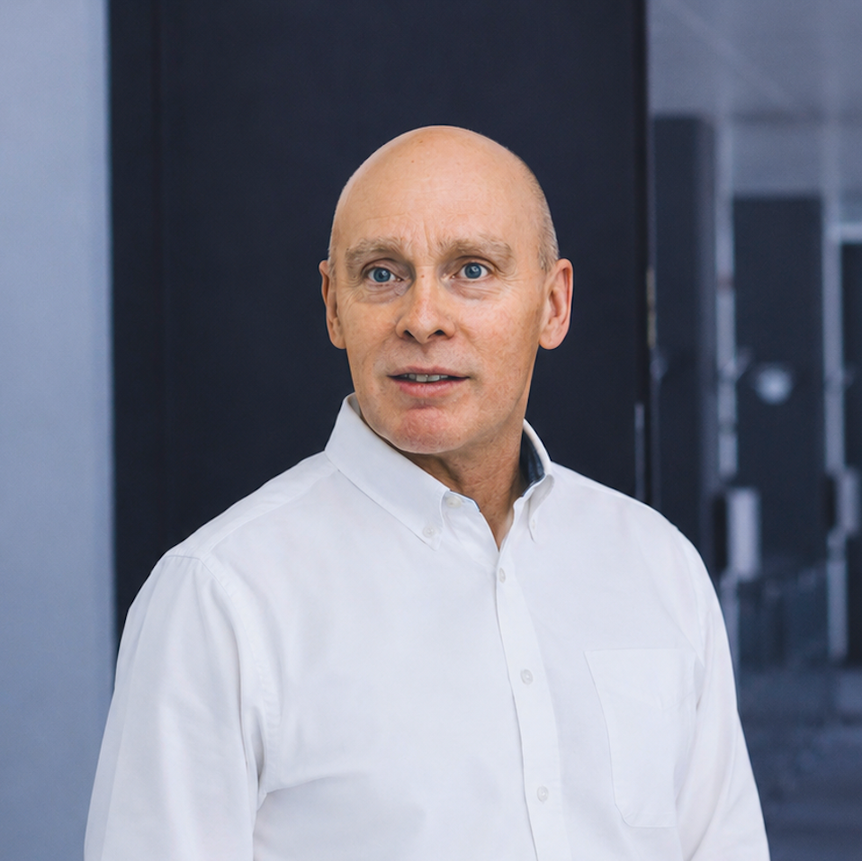 Porträt von Thomas Breitling, erfahrener Coach und Programmdirektor Sales & Marketing bei der Management School St.Gallen. 