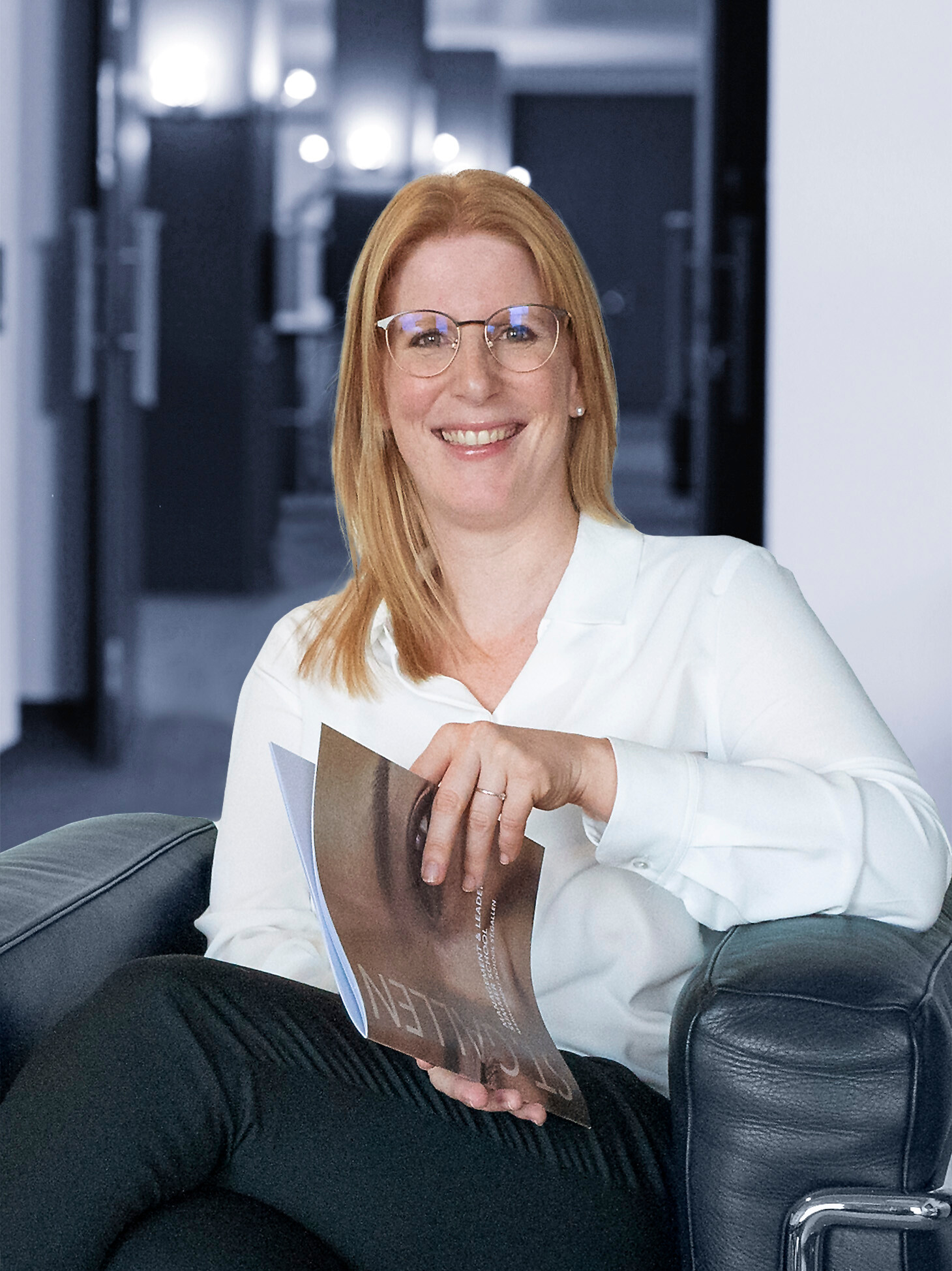 Portrait von Andrea Garofano, Ansprechpartnerin für die Organisation von Corporate Programs bei der Management School St.Gallen.