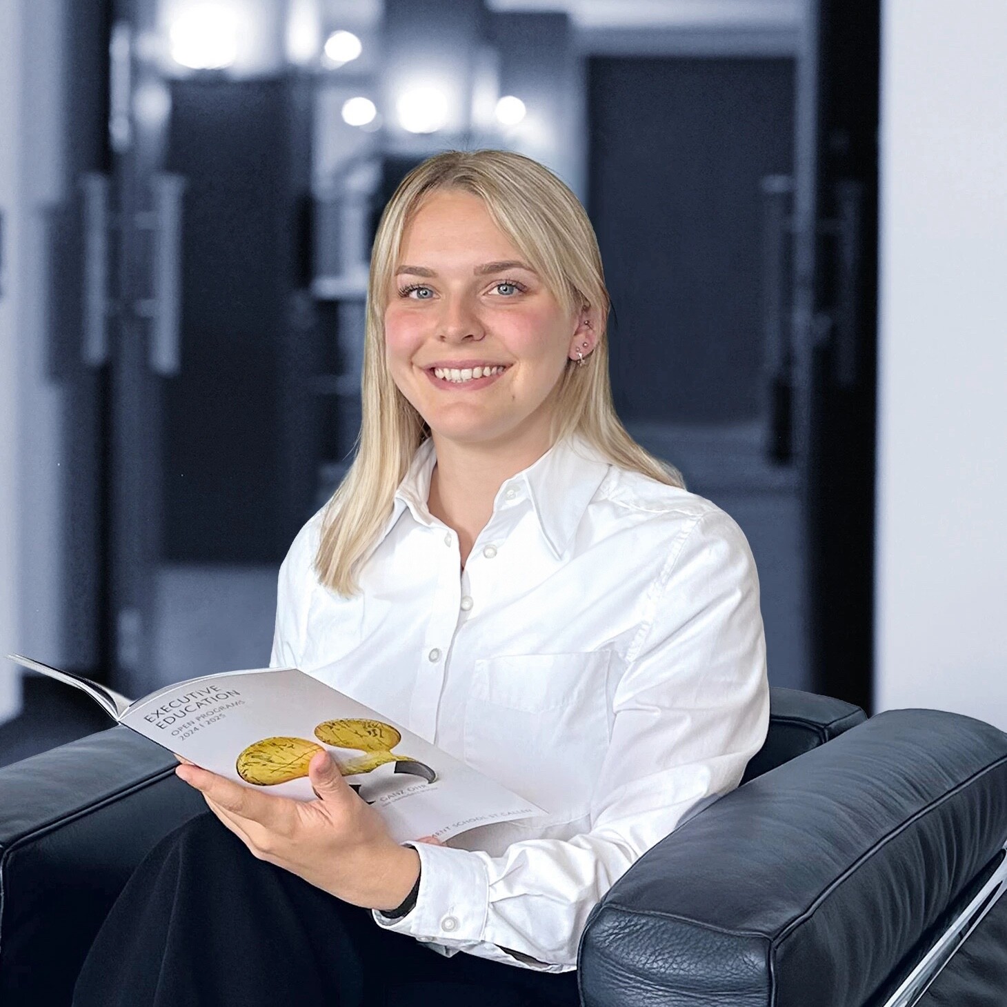 Portrait von Kathrin Wahl, Ansprechpartnerin für Marketing und IT bei der Management School St.Gallen.