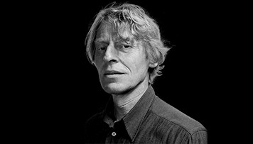 Portrait von Mathias Forster, Autor der Denkpausen-Podcasts der Management School St.Gallen.