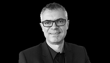 Portrait von Dr. Ralph Scheuss, Autor der Denkpausen-Podcasts der Management School St.Gallen.