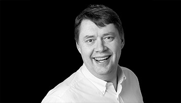 Portrait von Dr. René Marchand, Autor der Denkpausen-Podcasts der Management School St.Gallen.