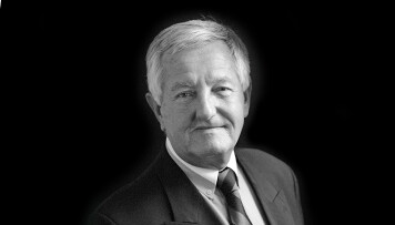 Portrait von Urs von Schröder, Autor der Denkpausen-Podcasts der Management School St.Gallen.